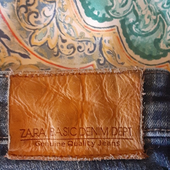 Jeans - Picture 7 of 8